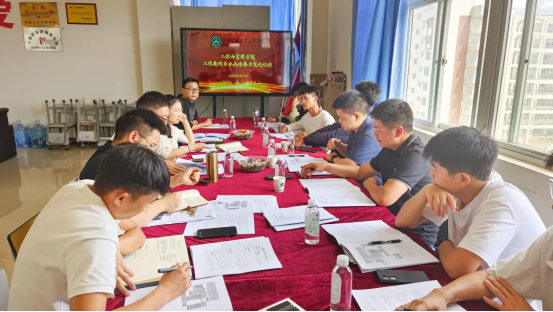 工程与管理学院召开2025级人才培养方案专家论证会